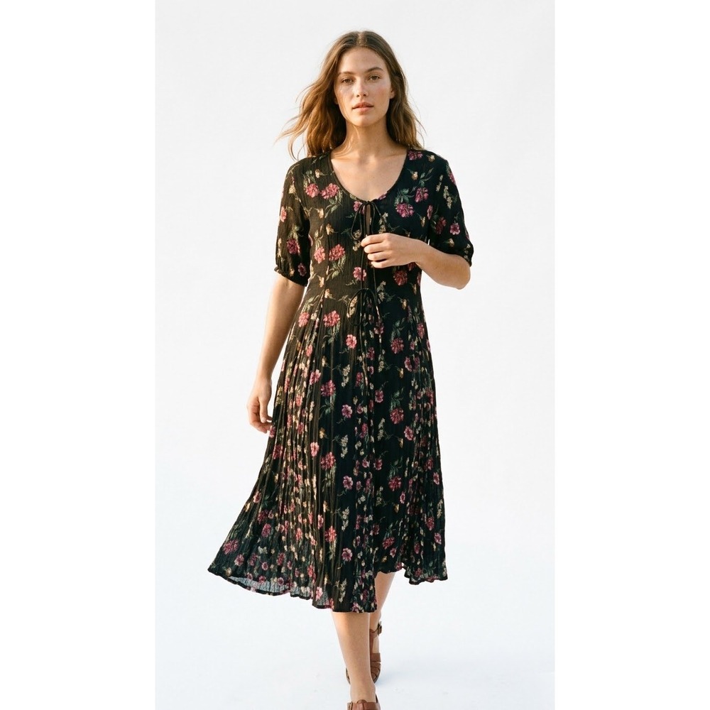 Starina Vintage 90s Black Floral Crinkle Rayon Midi Dress M Grung Whimsygoth